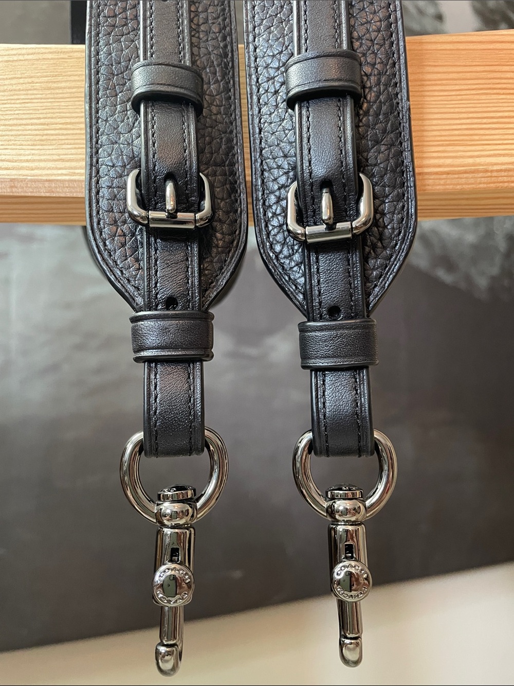 Coach Strap With Chain Detail in Gunmetal/Black - Picture 3 of 17